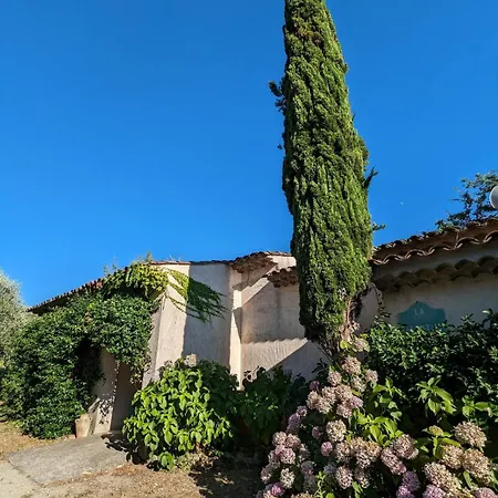 La Maison Du Jardin De Piscine, Calme Et Nature Holiday home