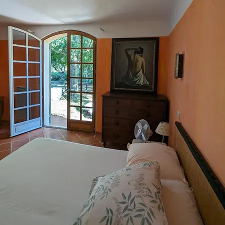 Holiday home La Maison Du Jardin De Piscine, Calme Et Nature *