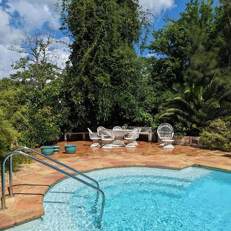 Holiday home La Maison Du Jardin De Piscine, Calme Et Nature
